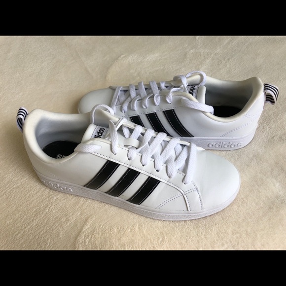 adidas Shoes - New! Adidas Cloud foam Leather Sneaker